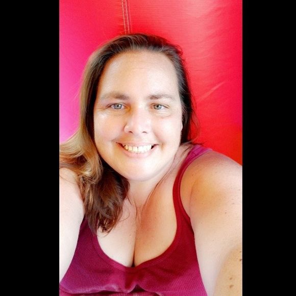 Meet your Posher, Michelle - Picture 1 of 1